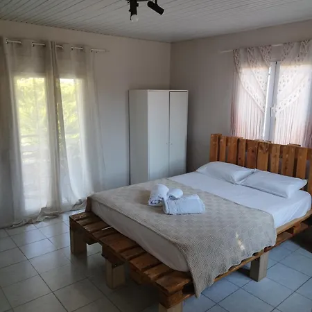 Feriehus Elpida Nea Plagia